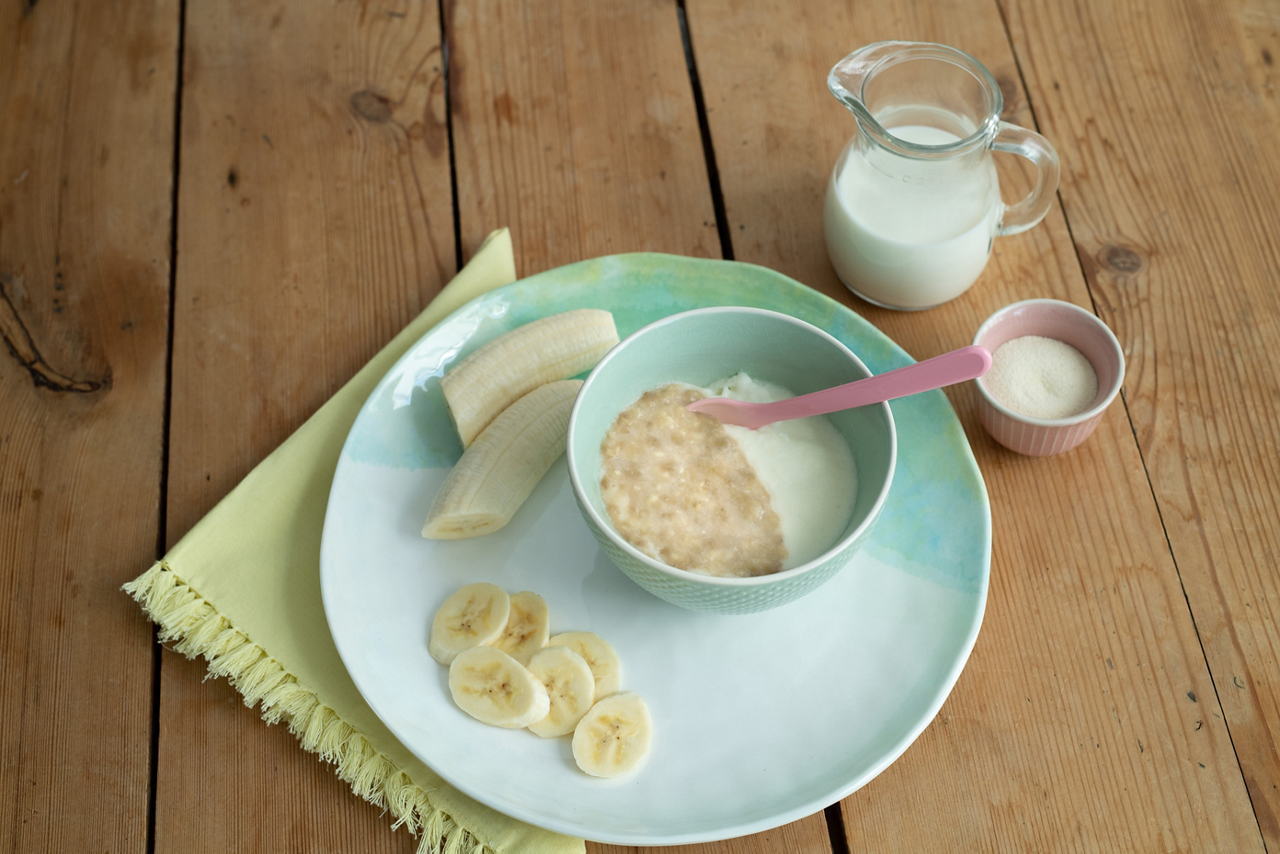 Milch-Getreide-Brei mit Bananenpüree