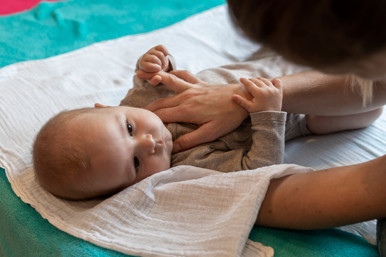 Bebes Regurgitations Et Renvois Frequents Aptaclub