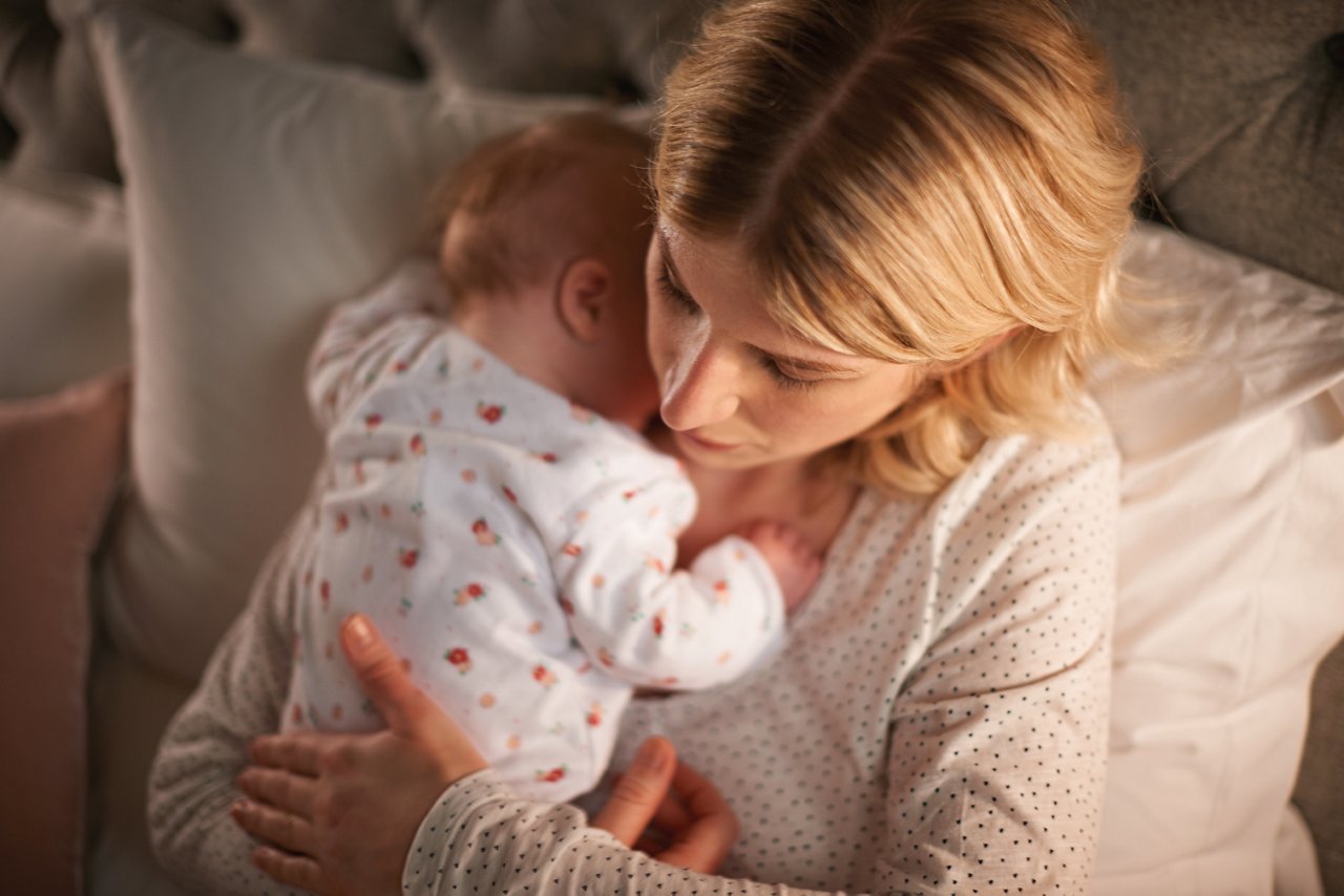 Der Schlaf deines Babys ▶ Klicke hier & erfahre, wie du es beim Schlafen unterstützen kannst! ✓ Infos über Babys Schlaf ✓ Einschlaftipps ✓ Rituale